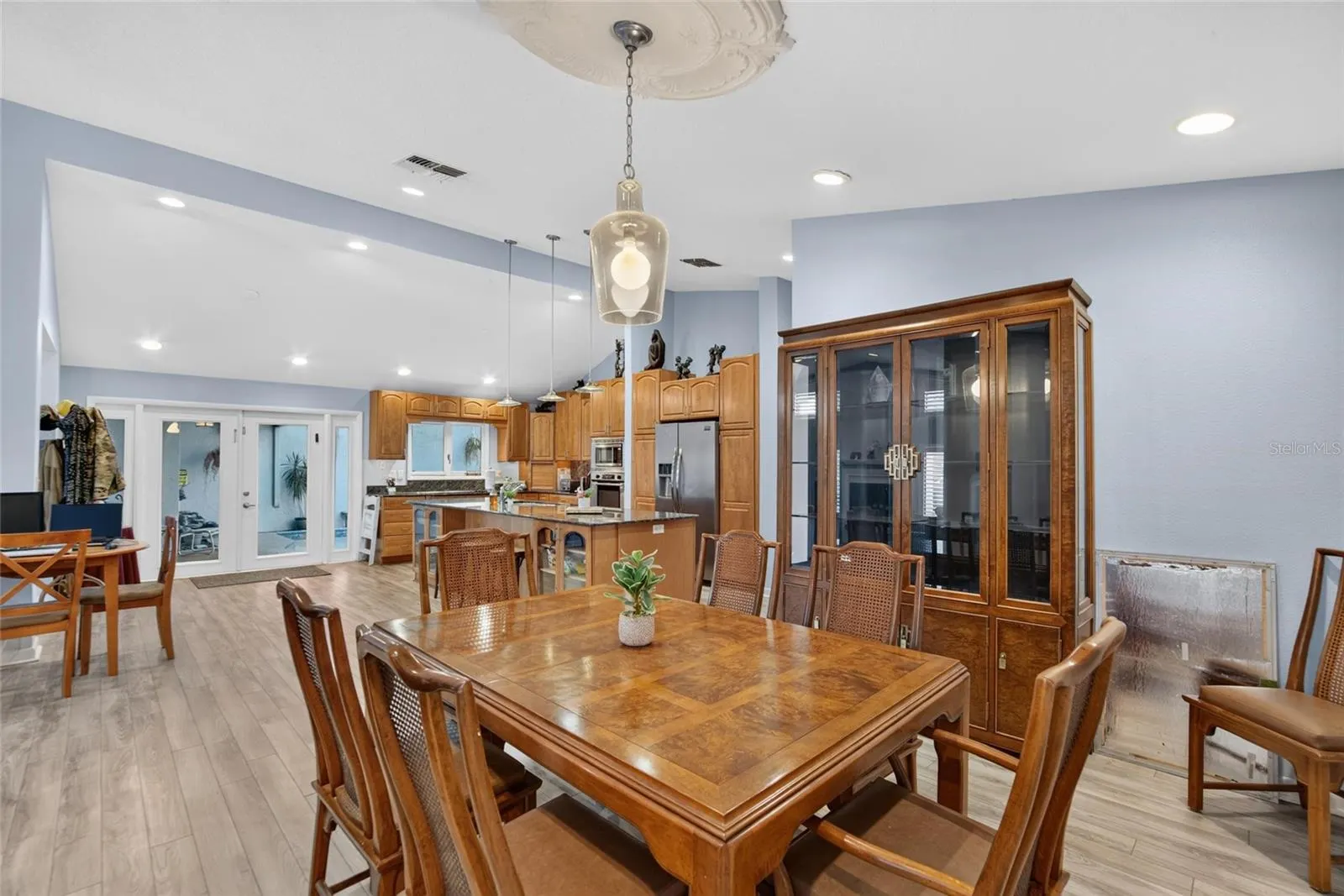 712 DORADO CT