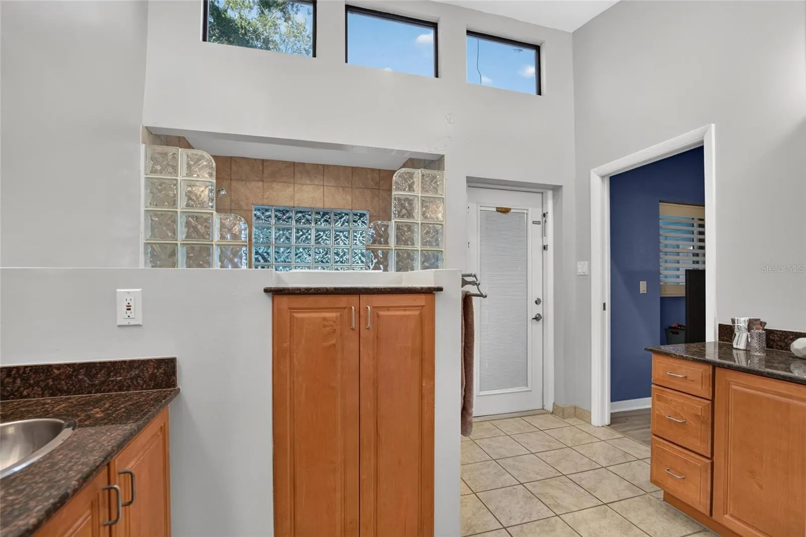712 DORADO CT