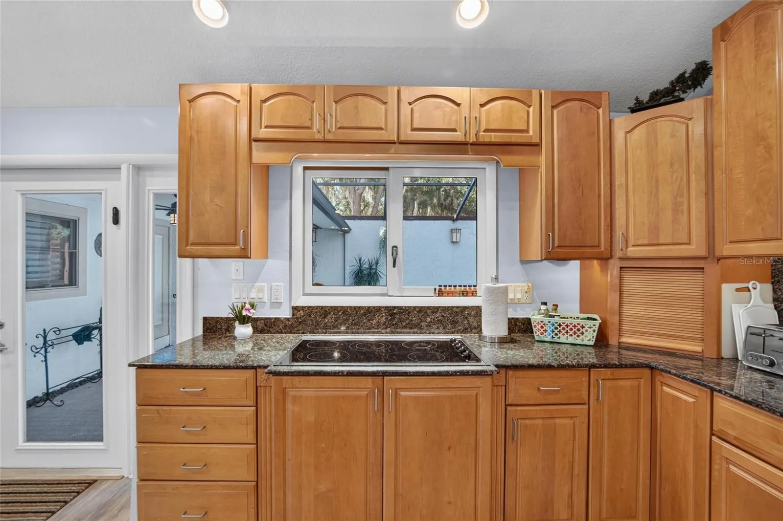 712 DORADO CT