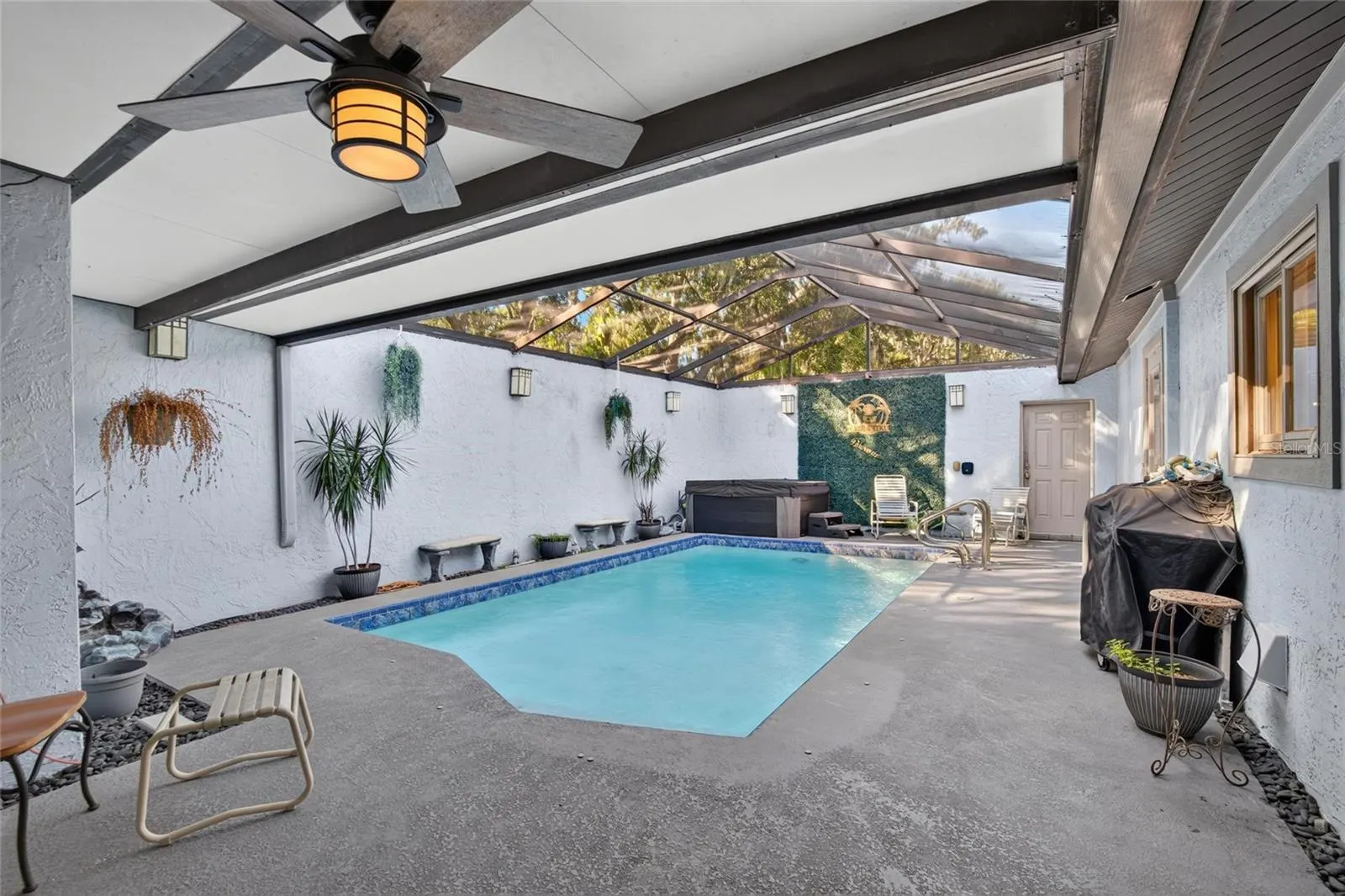 712 DORADO CT