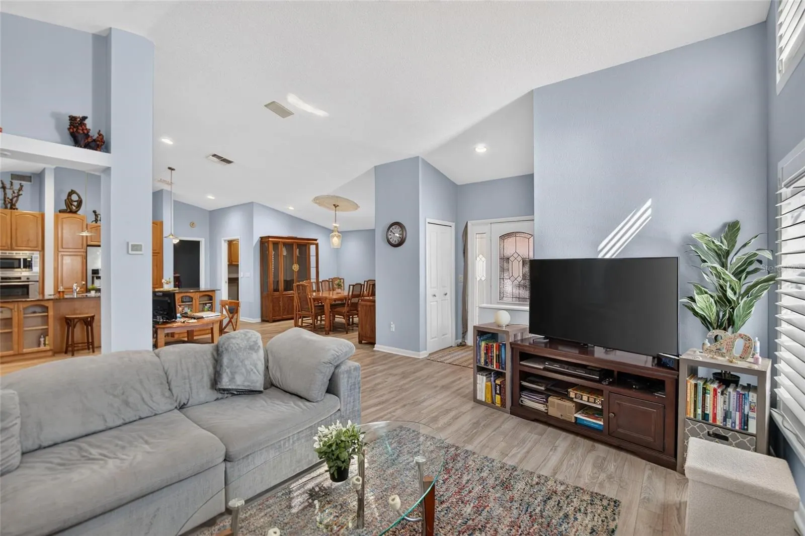 712 DORADO CT