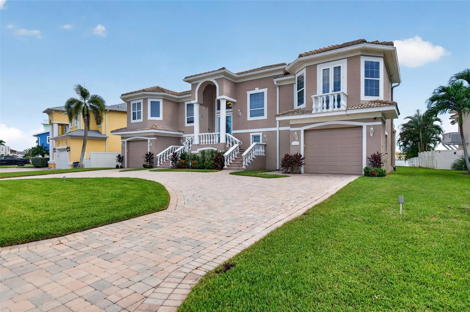 17021 DOLPHIN DR