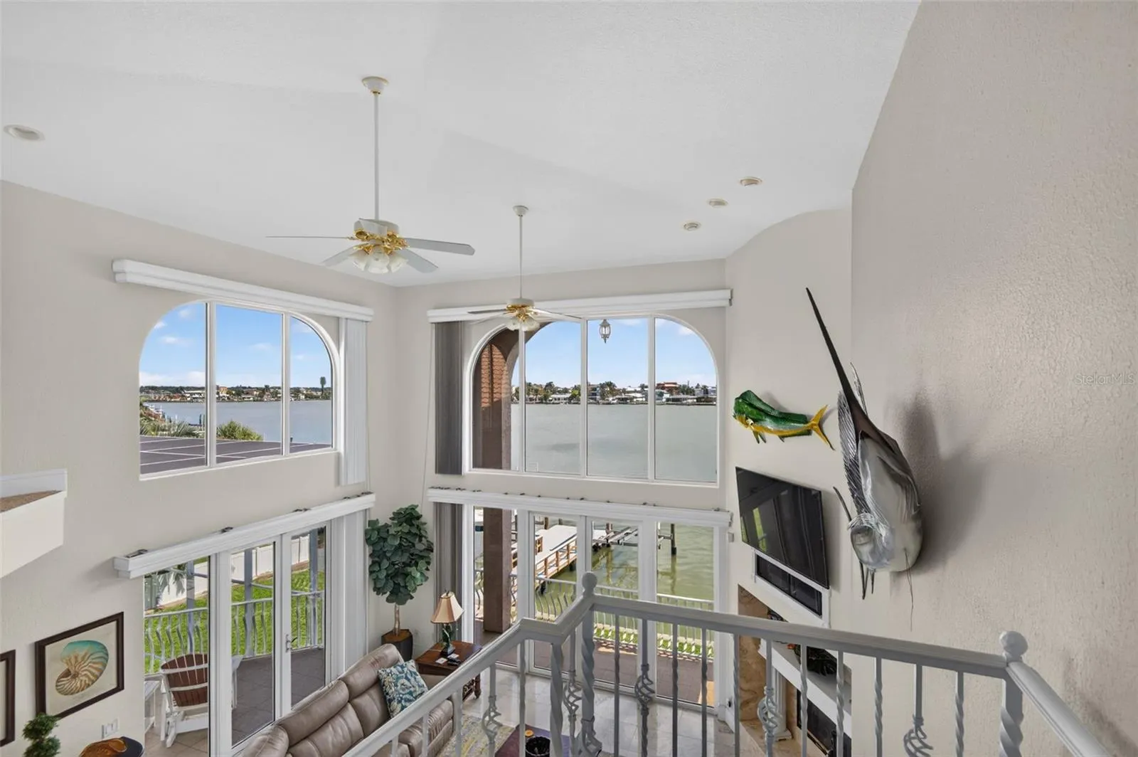 17021 DOLPHIN DR