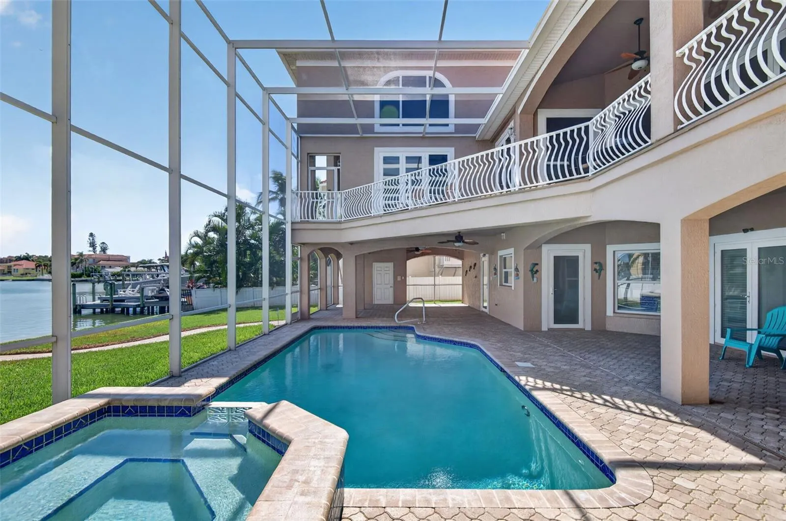 17021 DOLPHIN DR