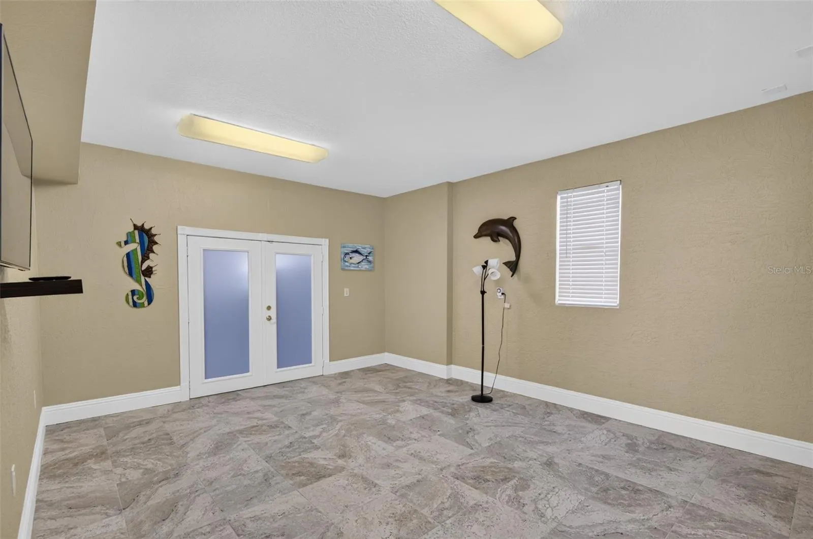 17021 DOLPHIN DR