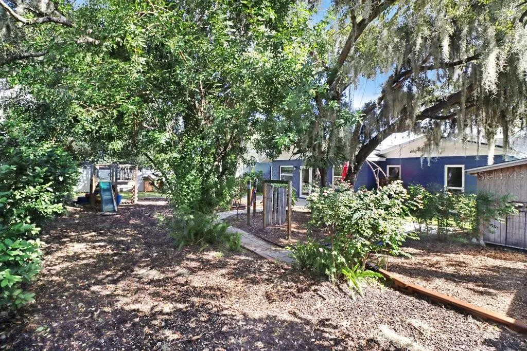 3709 CASABA LOOP