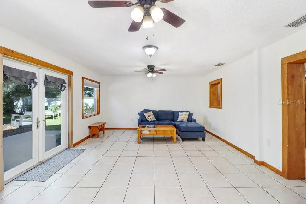3709 CASABA LOOP
