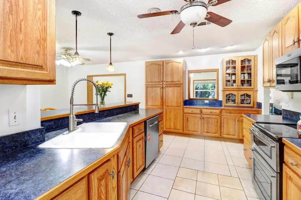 3709 CASABA LOOP