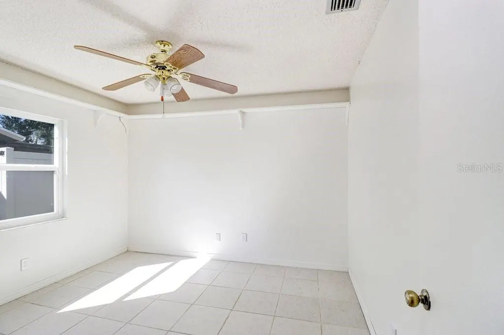 3709 CASABA LOOP