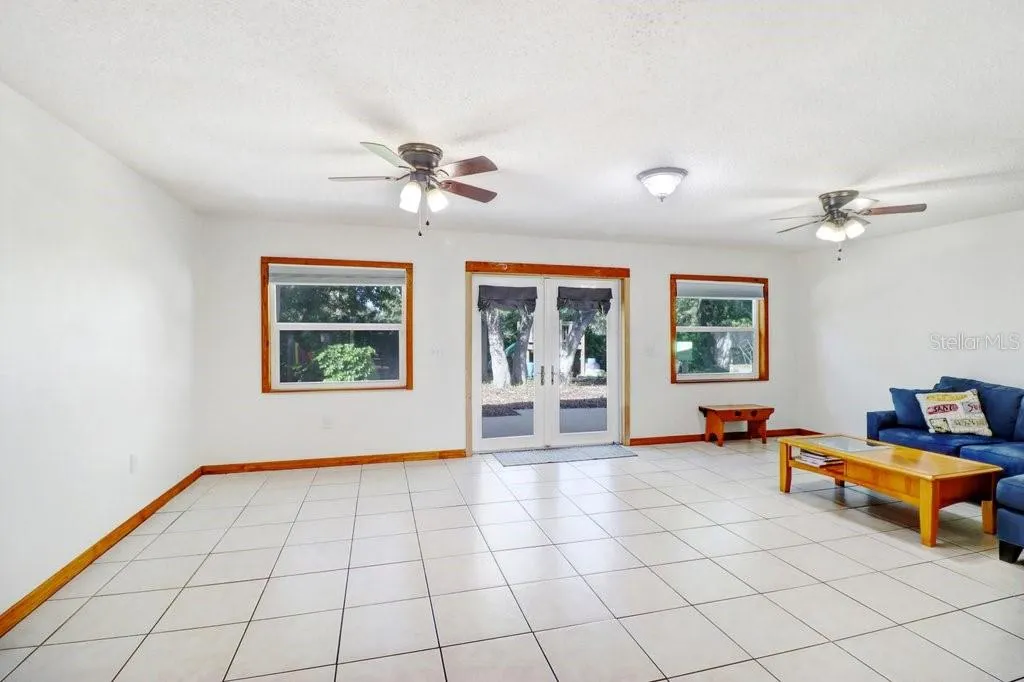 3709 CASABA LOOP