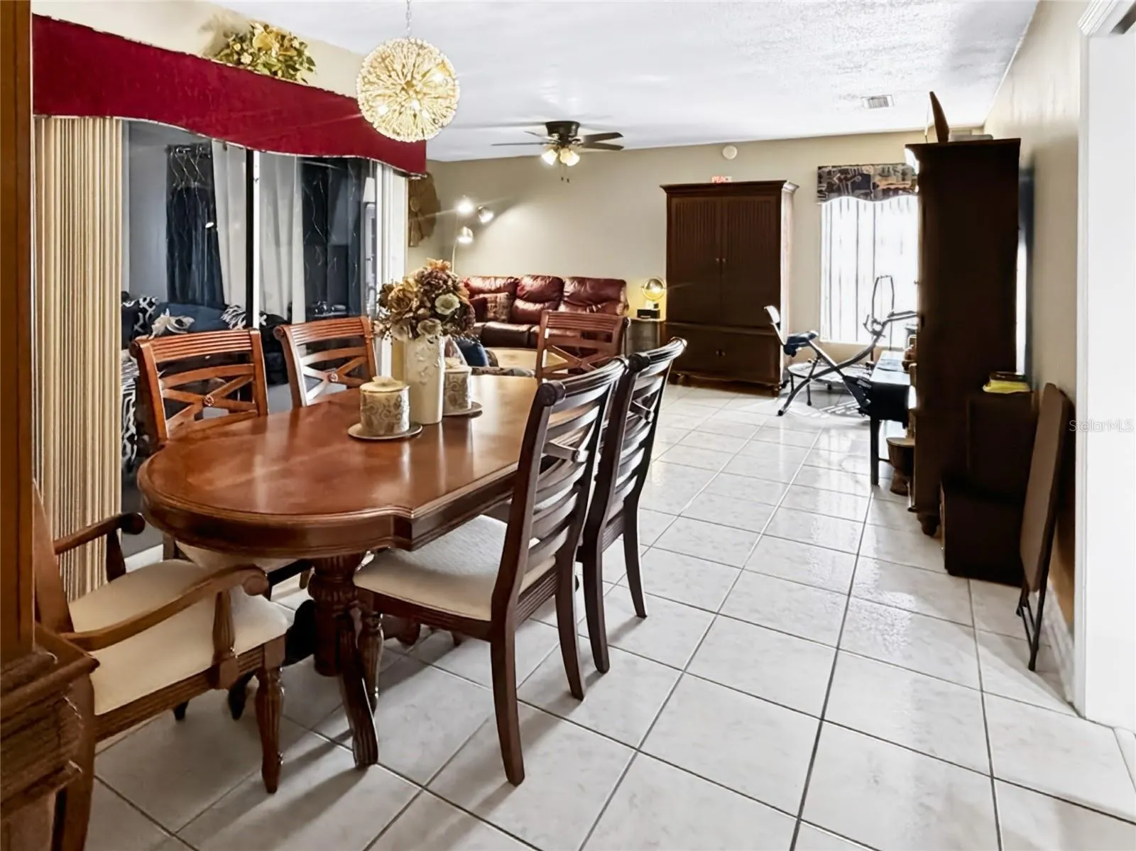 1406 HIGHVIEW RD