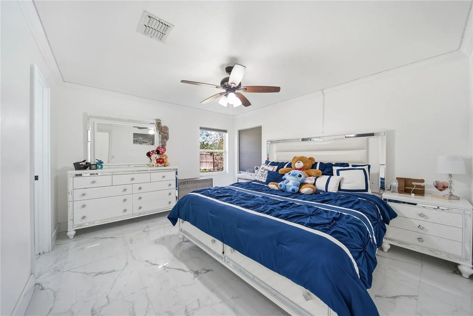 4916 HI VISTA CIR