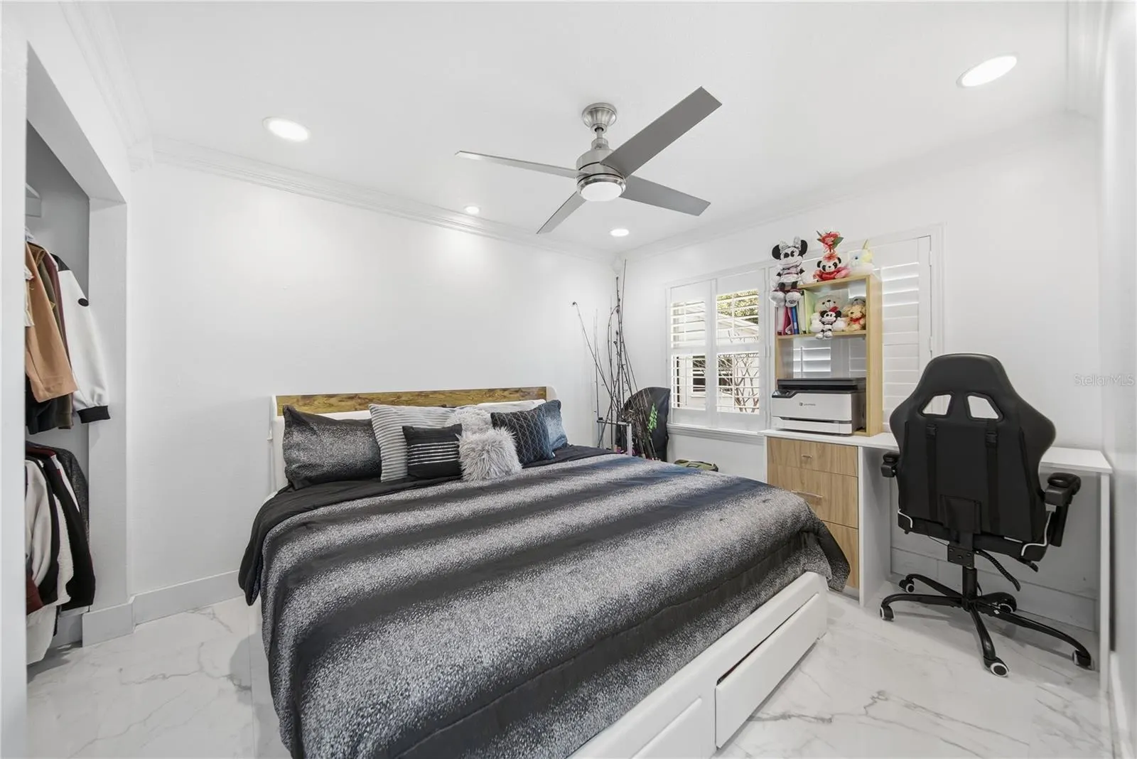 4916 HI VISTA CIR
