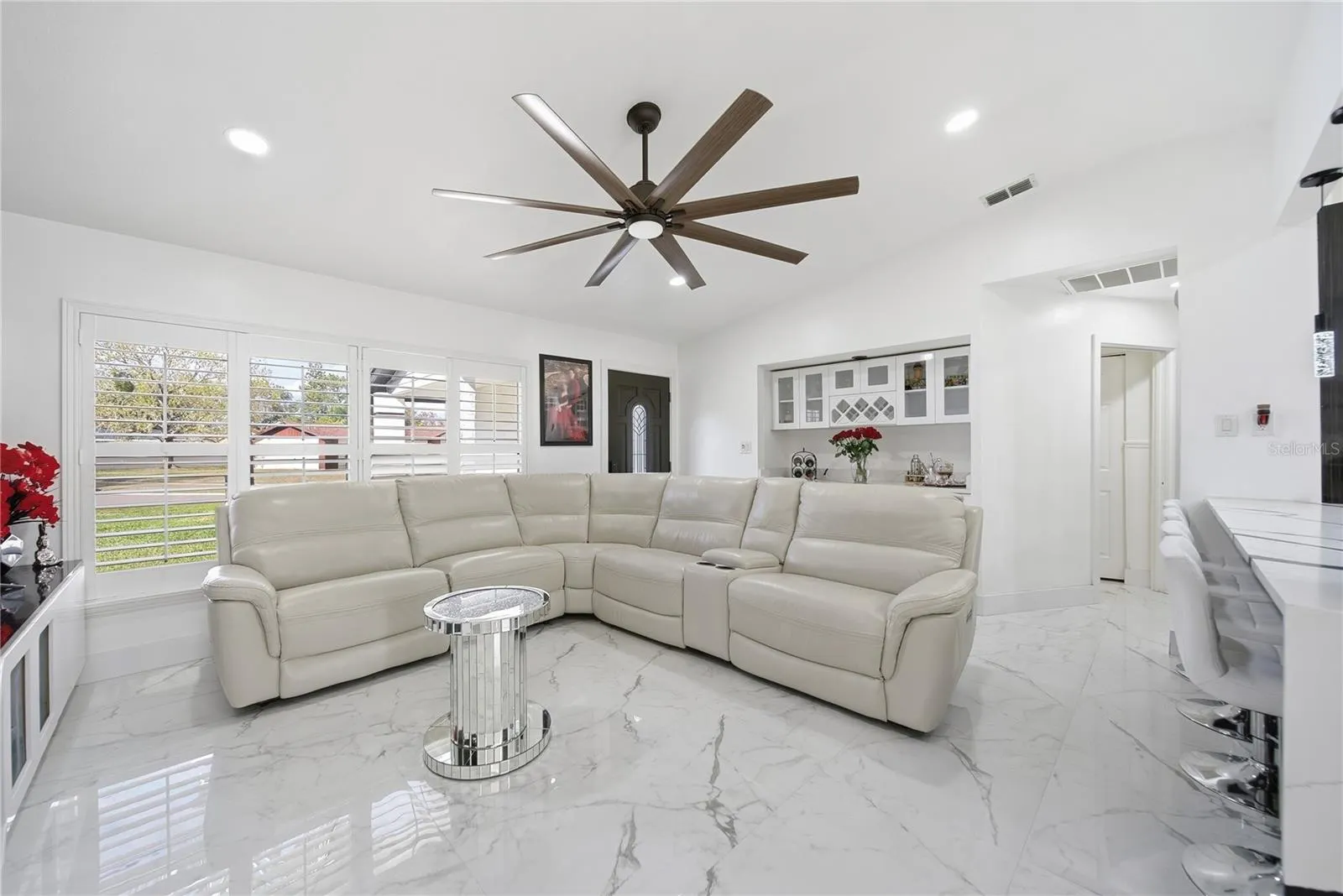 4916 HI VISTA CIR