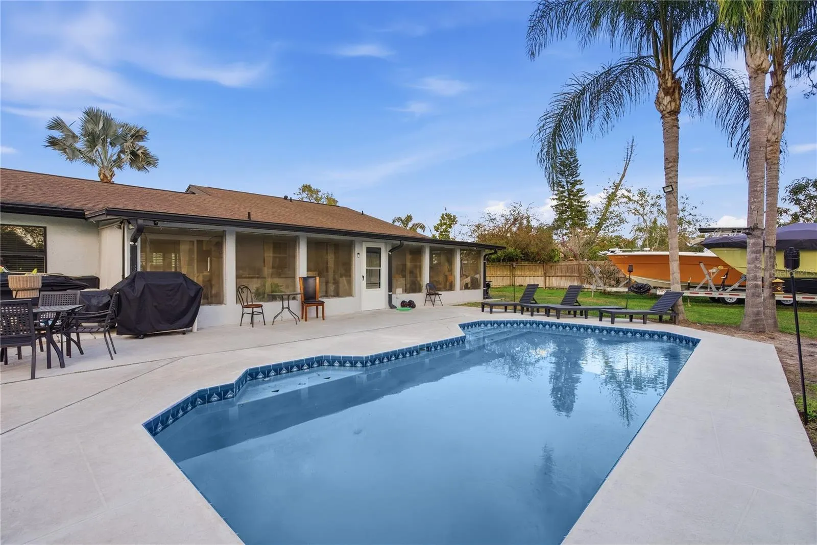 4916 HI VISTA CIR