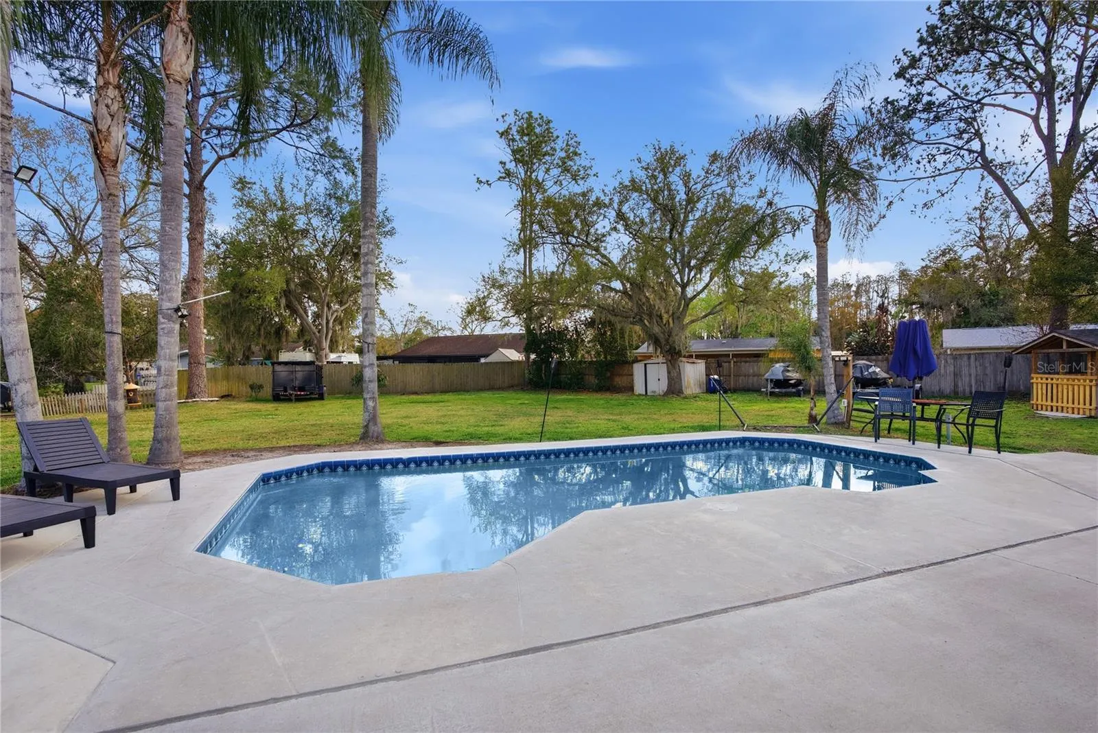 4916 HI VISTA CIR