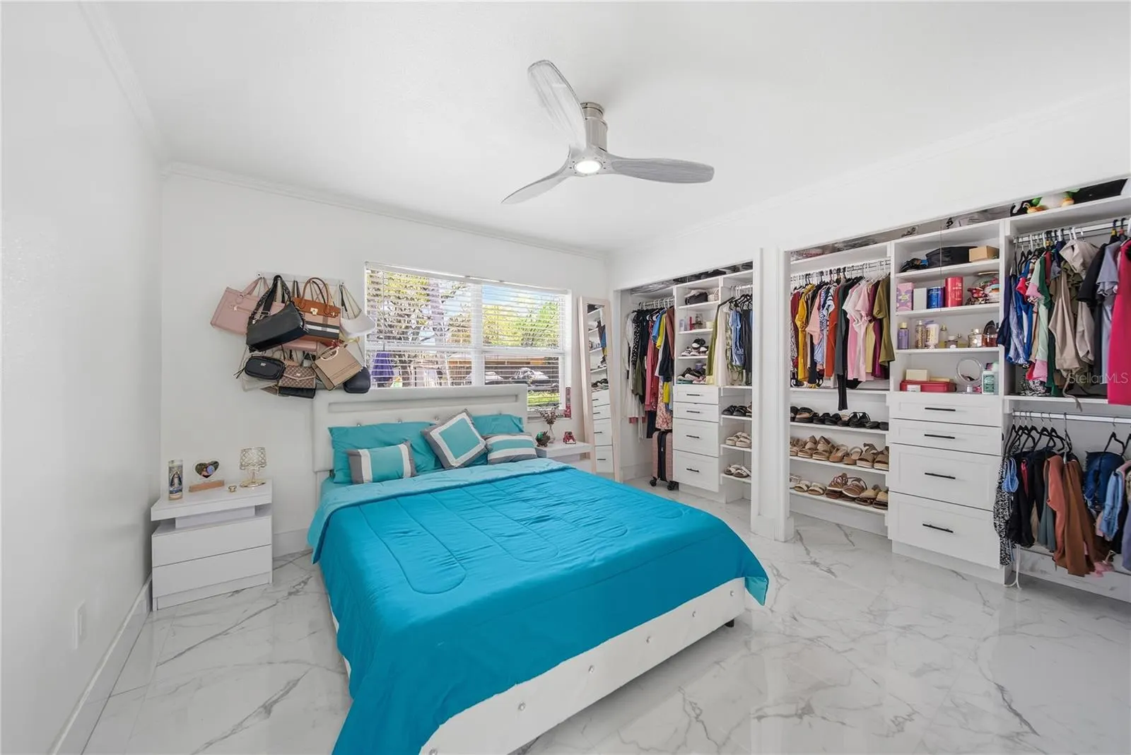 4916 HI VISTA CIR