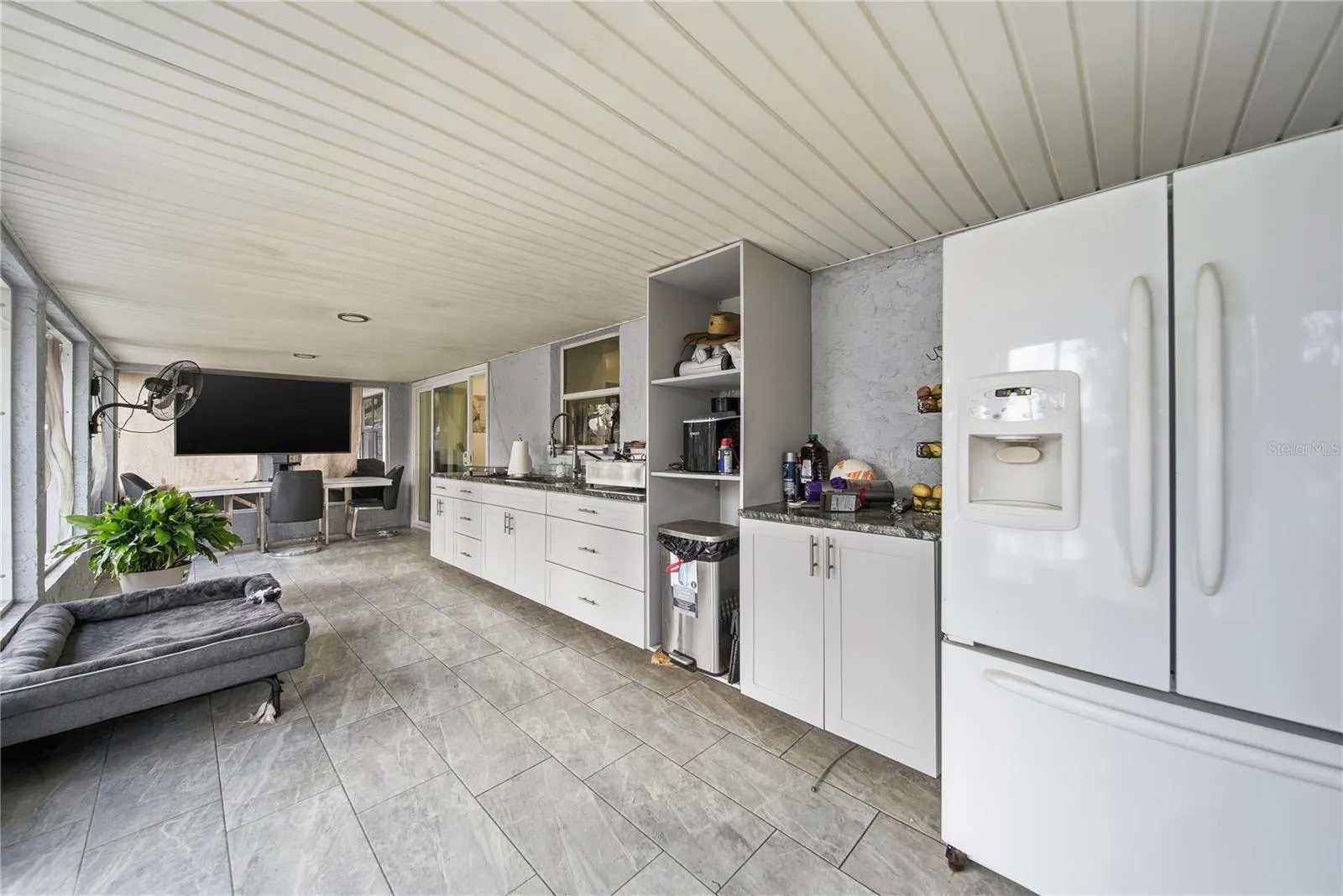 4916 HI VISTA CIR