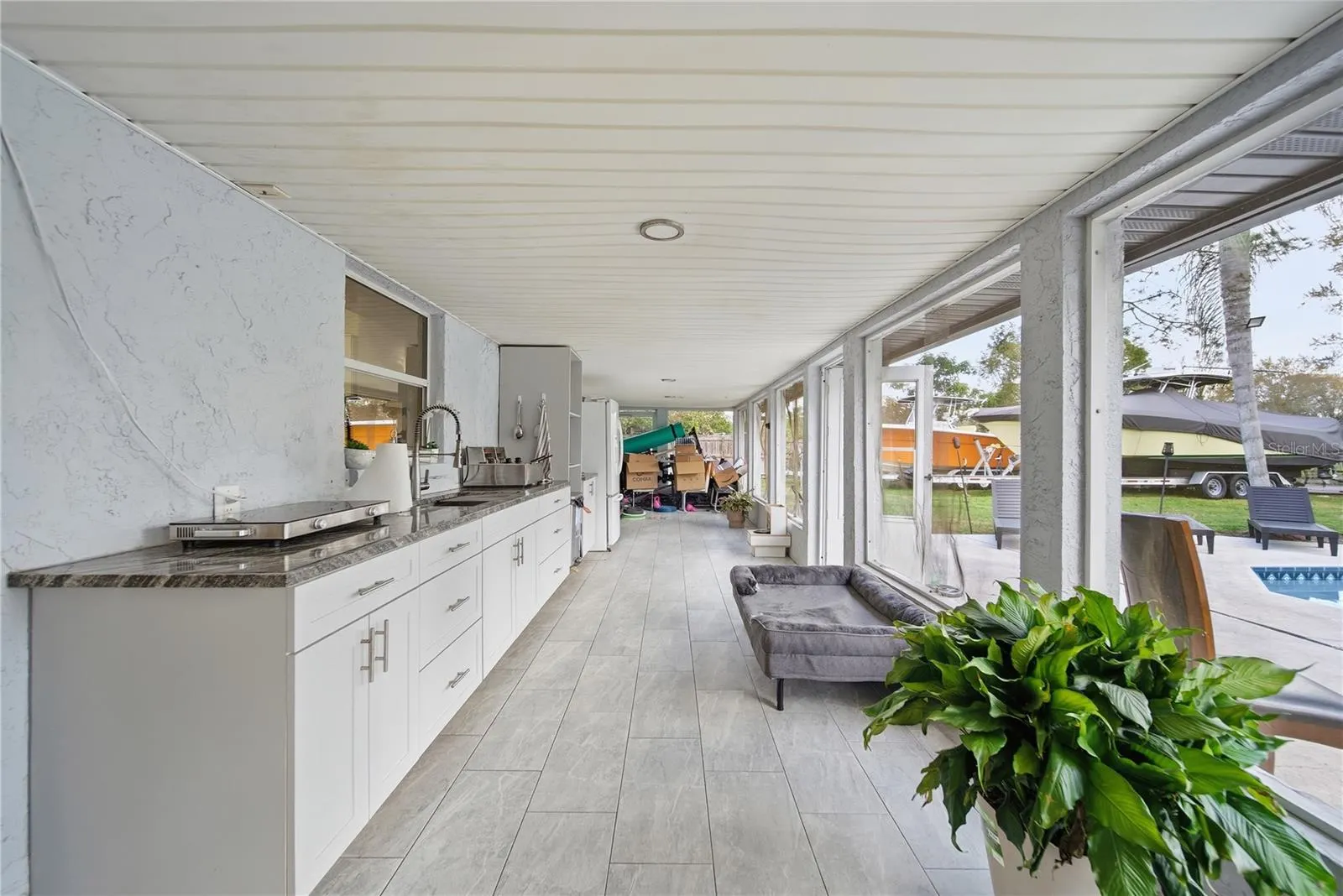 4916 HI VISTA CIR