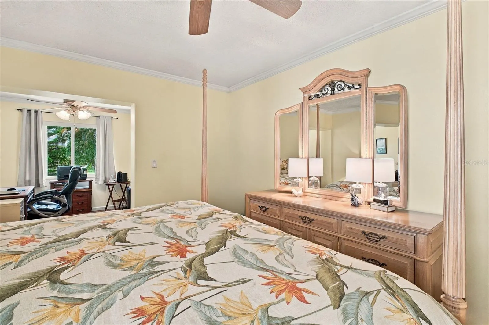 1743 MACDONNELL DR