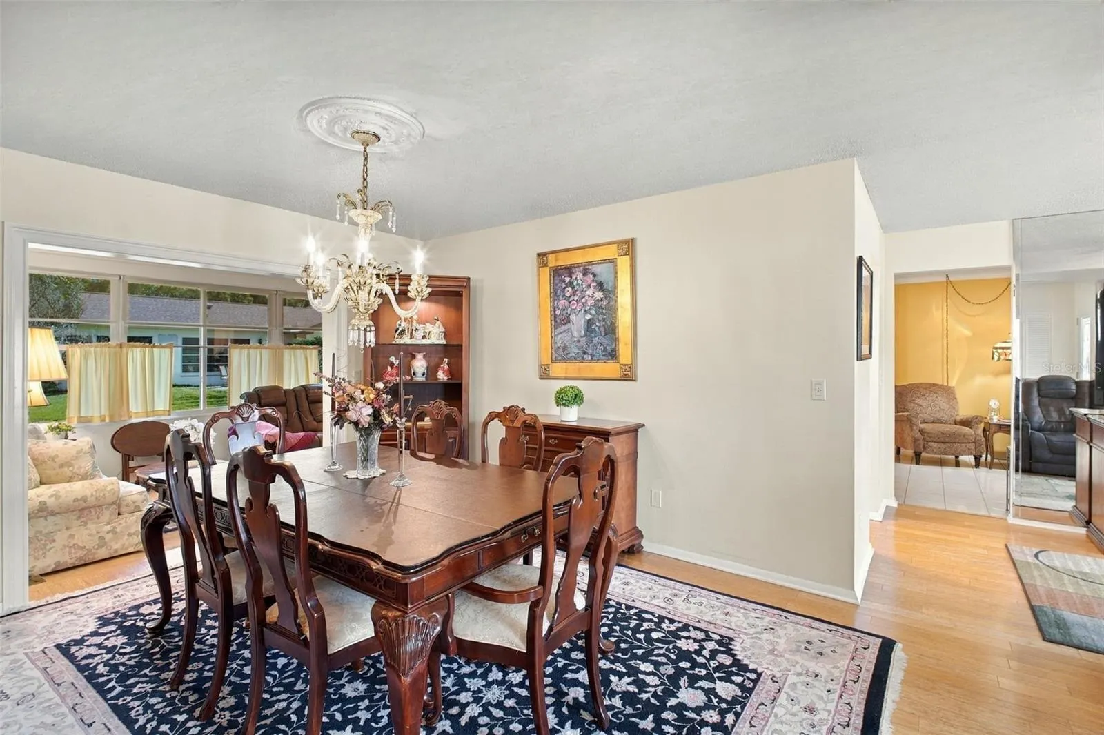 1743 MACDONNELL DR