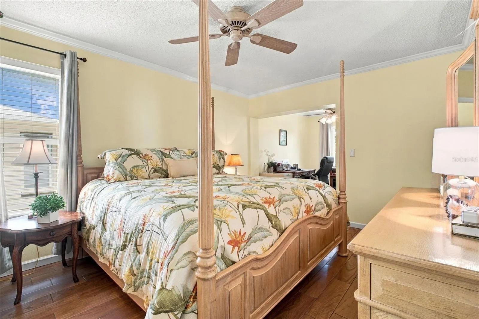 1743 MACDONNELL DR