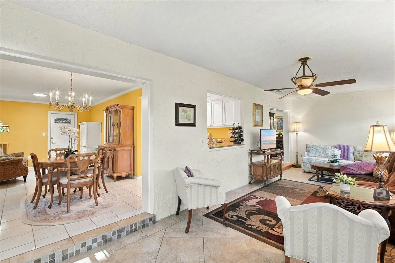 1743 MACDONNELL DR