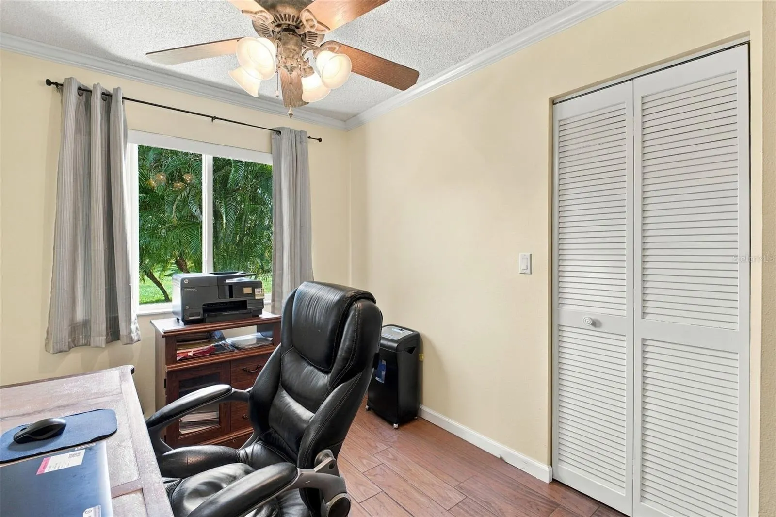 1743 MACDONNELL DR