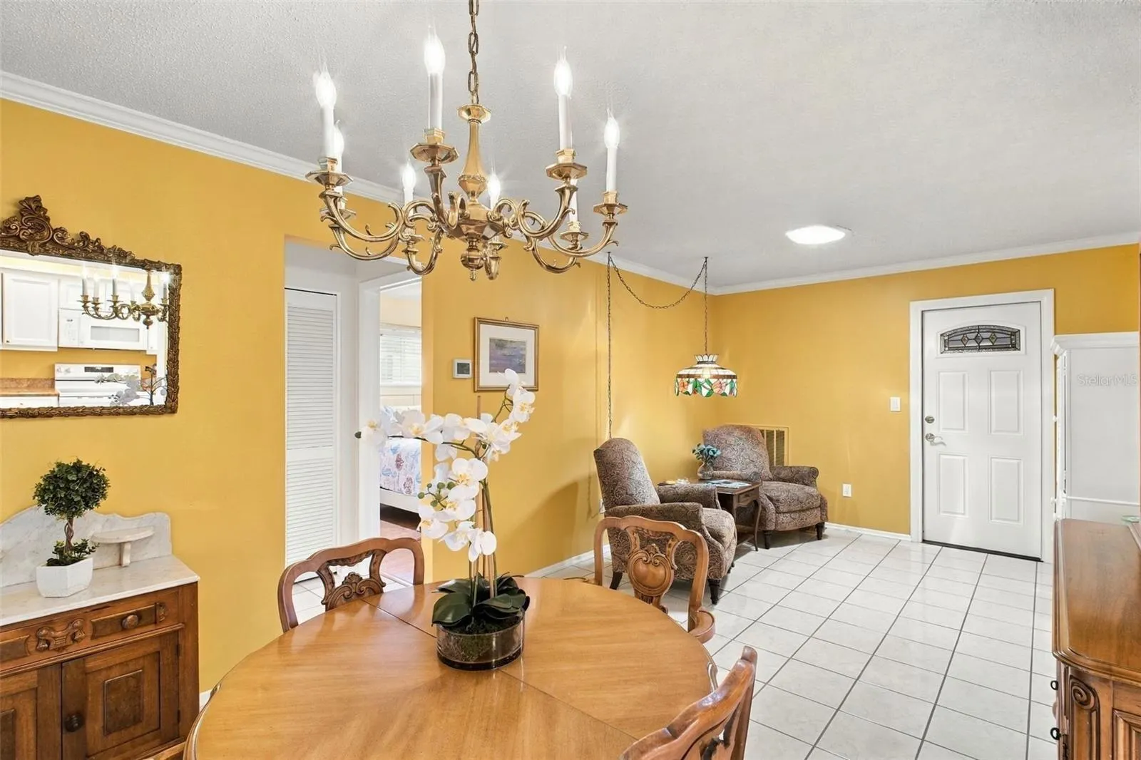 1743 MACDONNELL DR