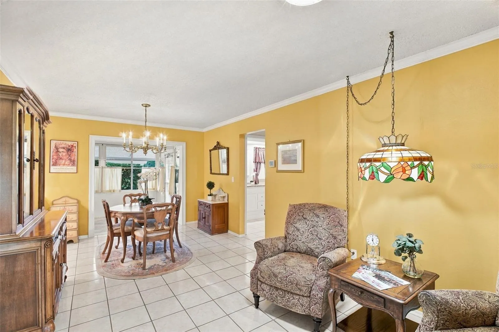 1743 MACDONNELL DR