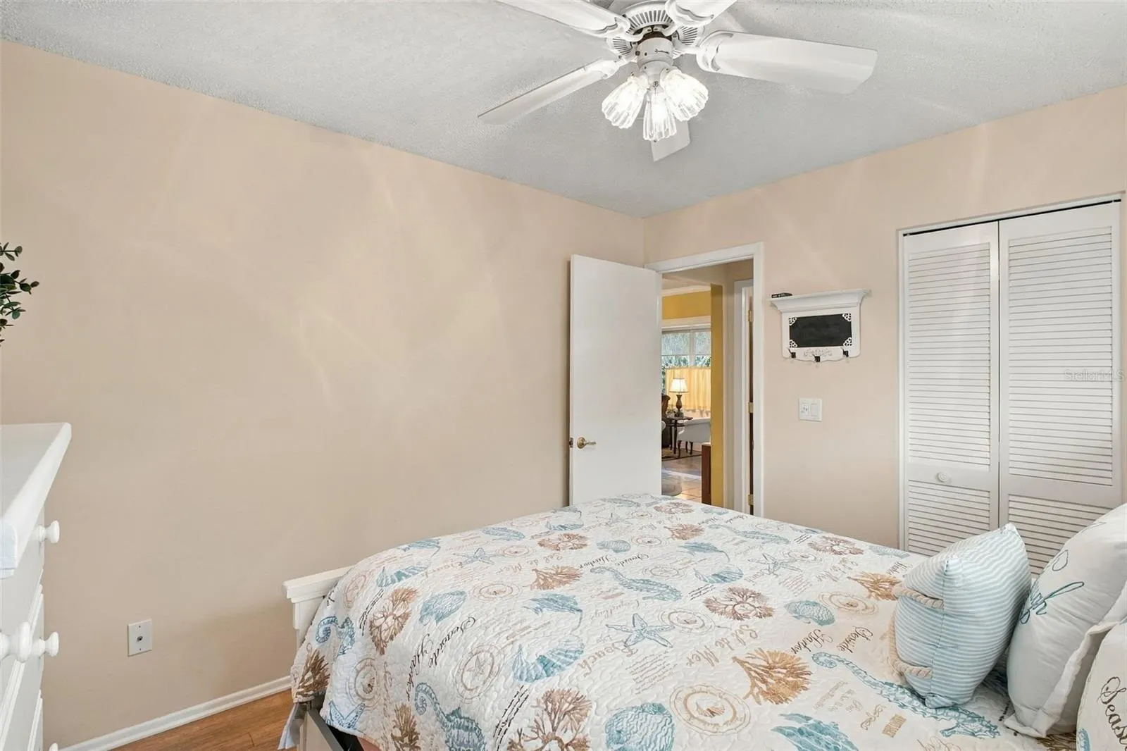 1743 MACDONNELL DR