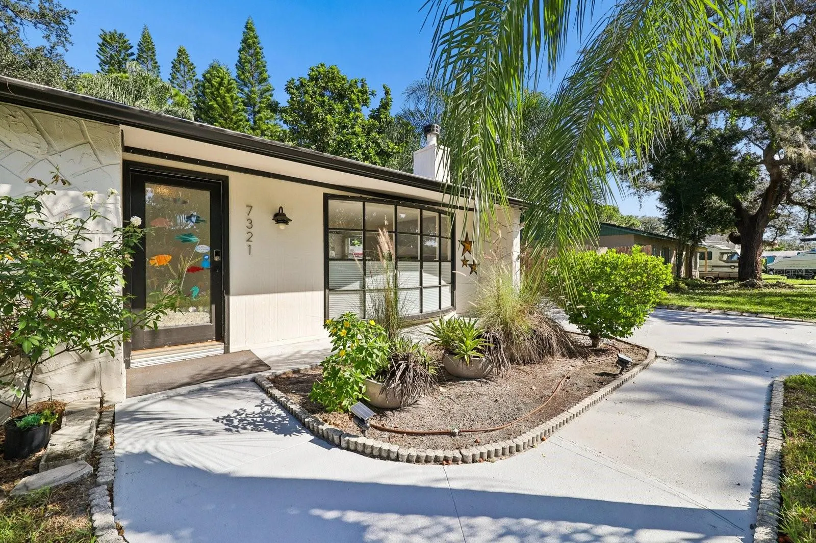 7321 CANAL BLVD
