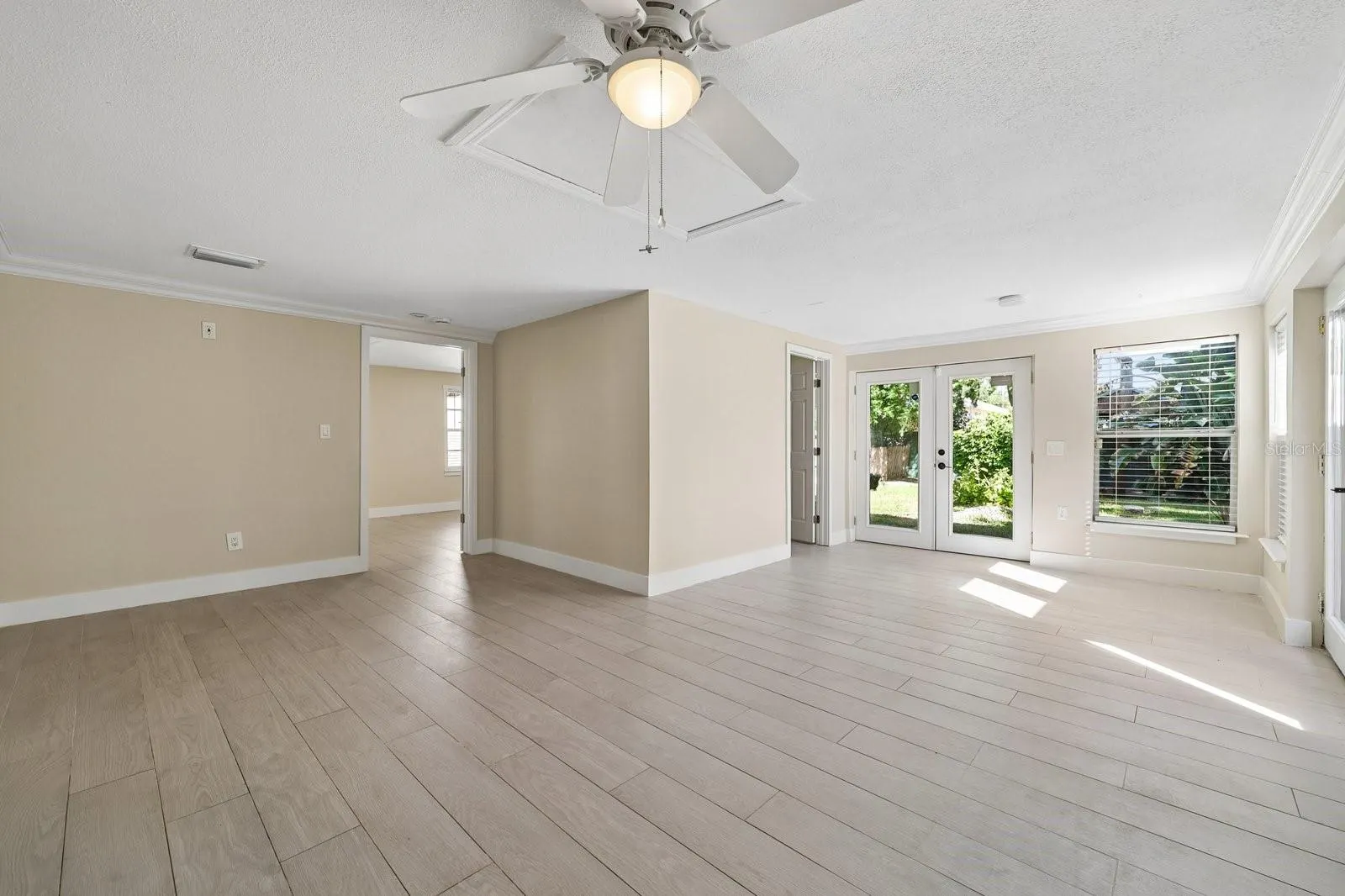 7321 CANAL BLVD