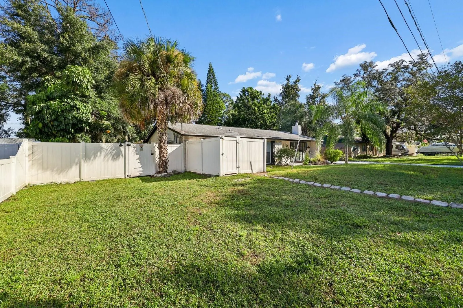 7321 CANAL BLVD
