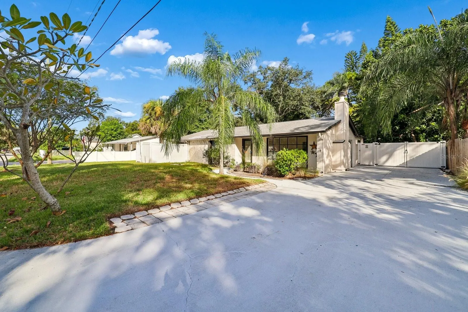 7321 CANAL BLVD