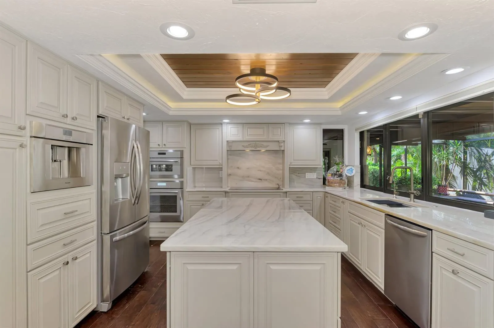 1474 LANDVIEW LN