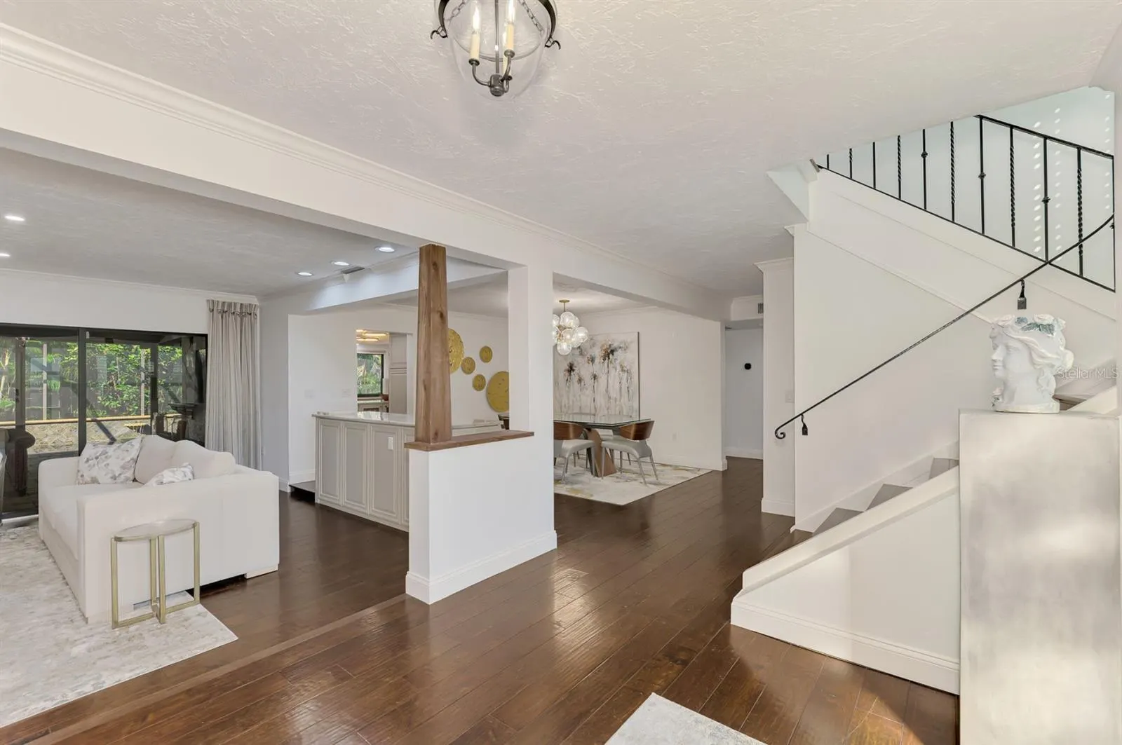 1474 LANDVIEW LN