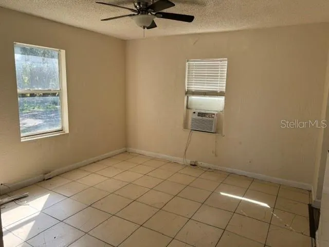 1721 GRANVILLE CT S