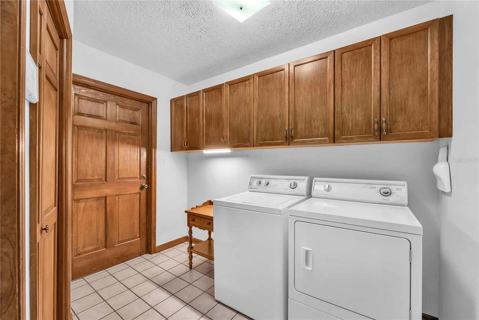 2421 OAK LANDING DR