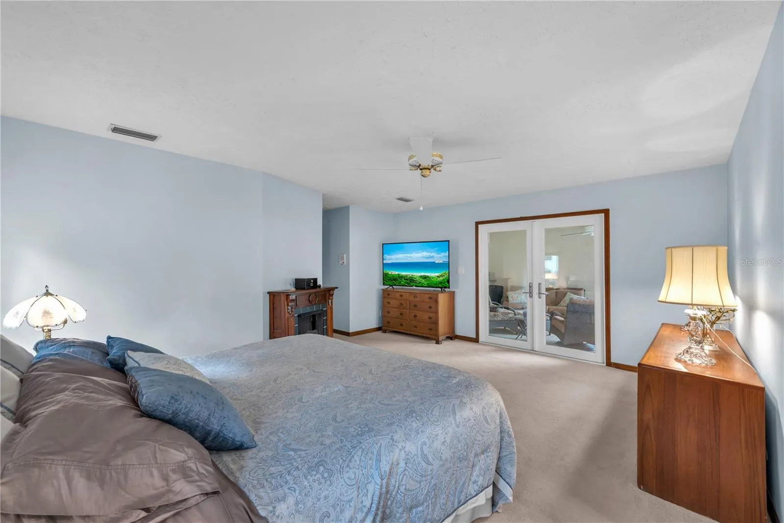 2421 OAK LANDING DR