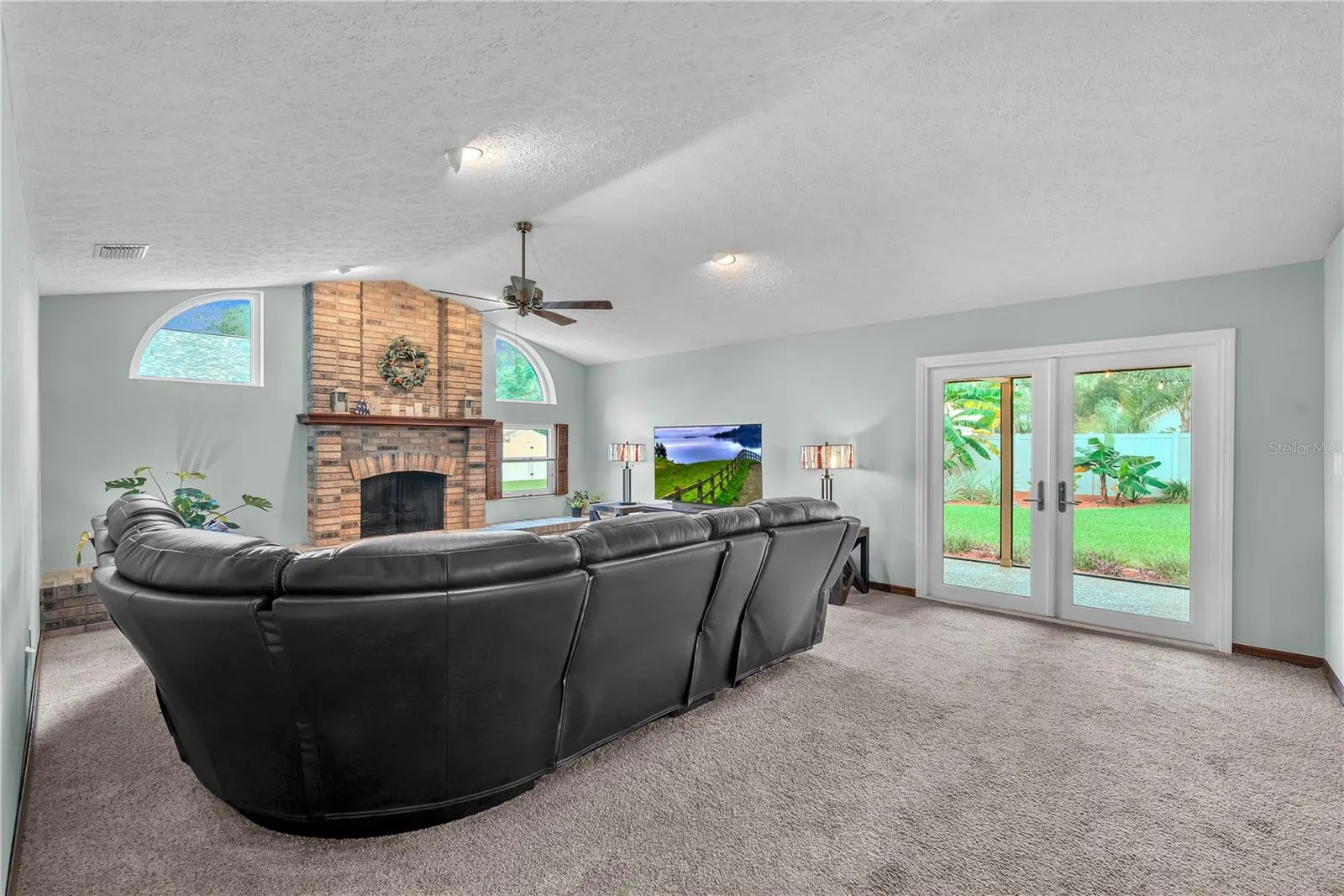 2421 OAK LANDING DR