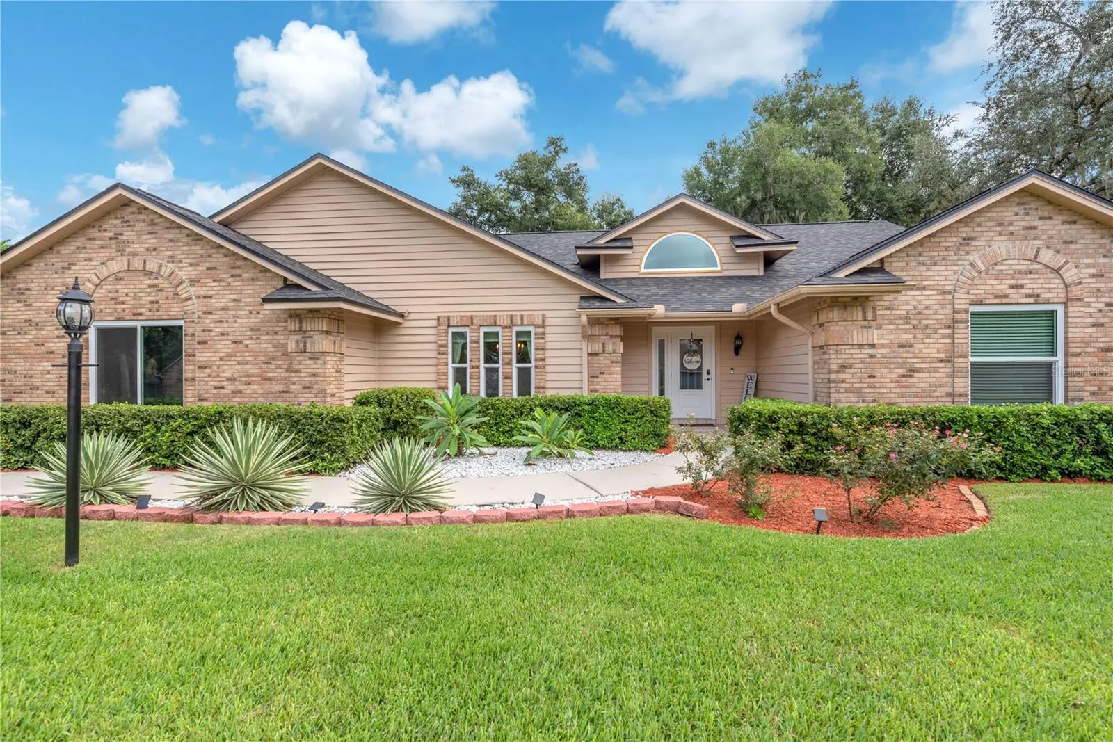 2421 OAK LANDING DR