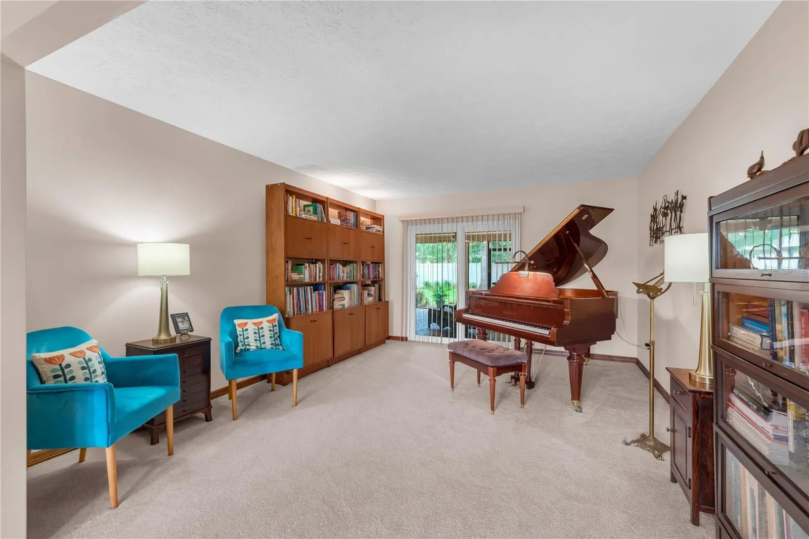 2421 OAK LANDING DR