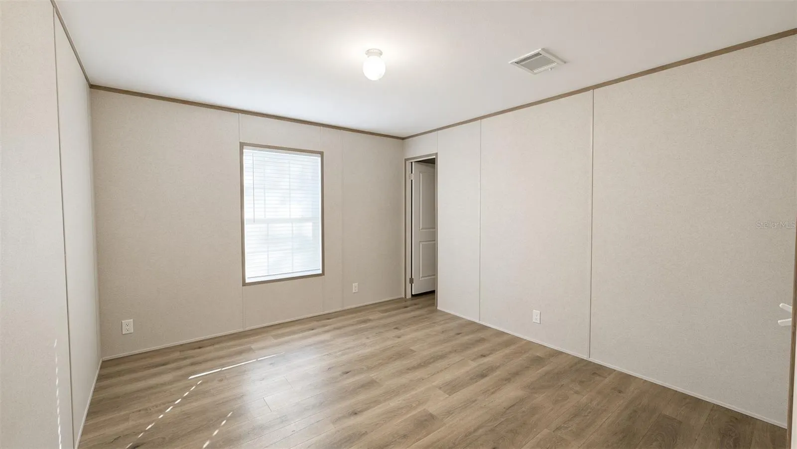 12015 WESTBAY AVE