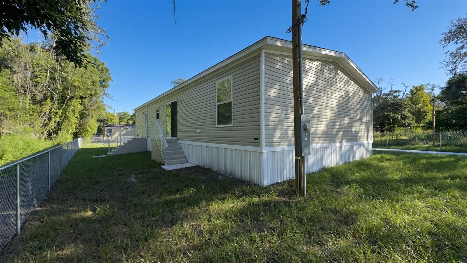 12015 WESTBAY AVE