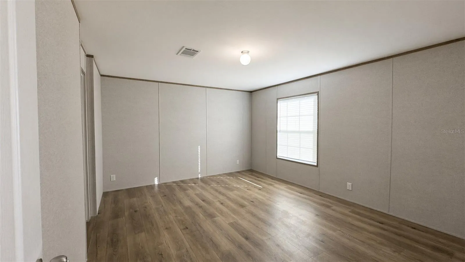 12015 WESTBAY AVE
