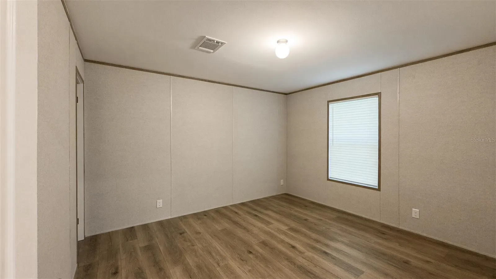 12015 WESTBAY AVE