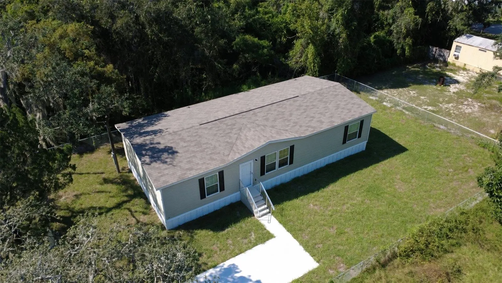 12015 WESTBAY AVE