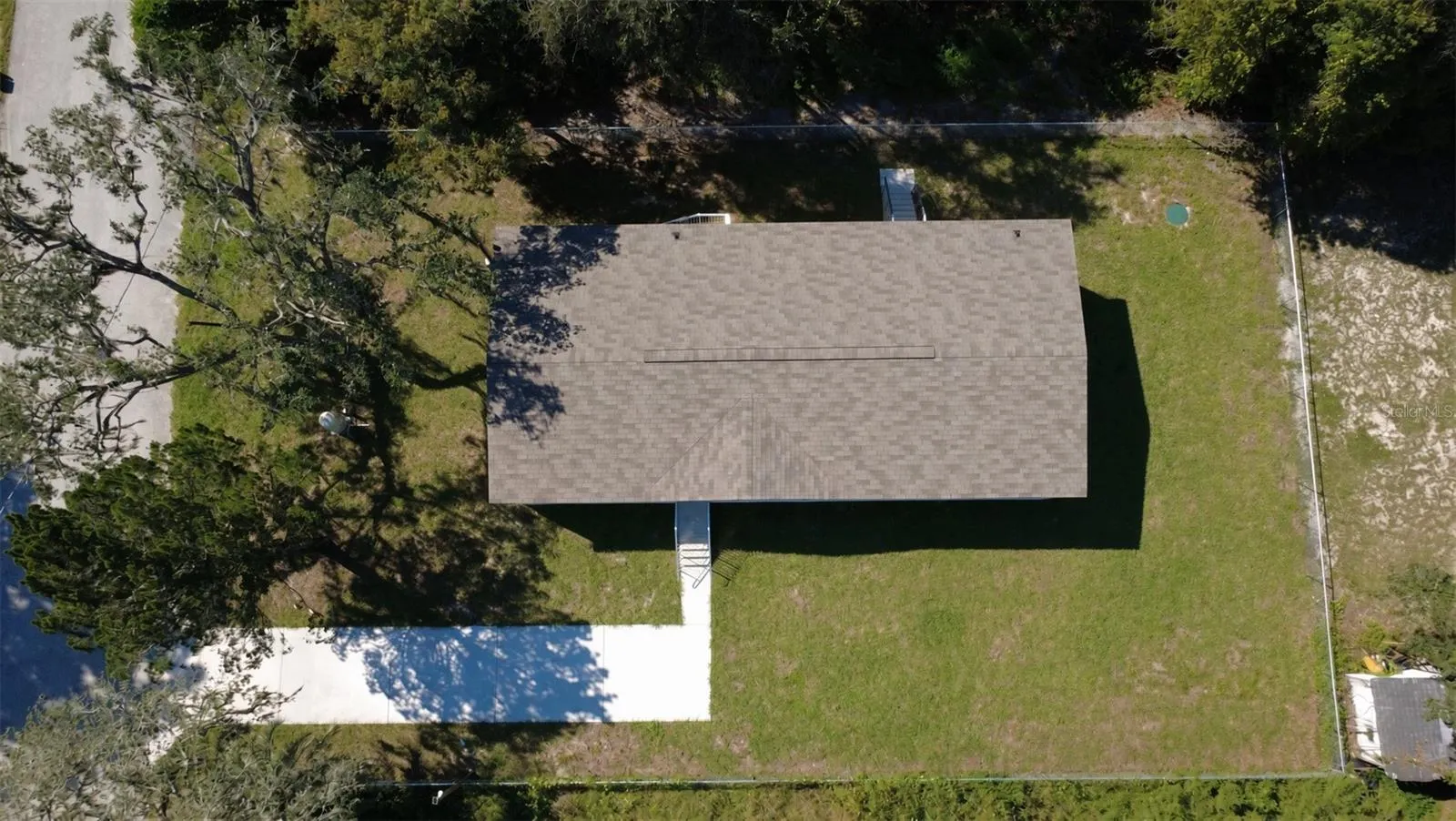 12015 WESTBAY AVE