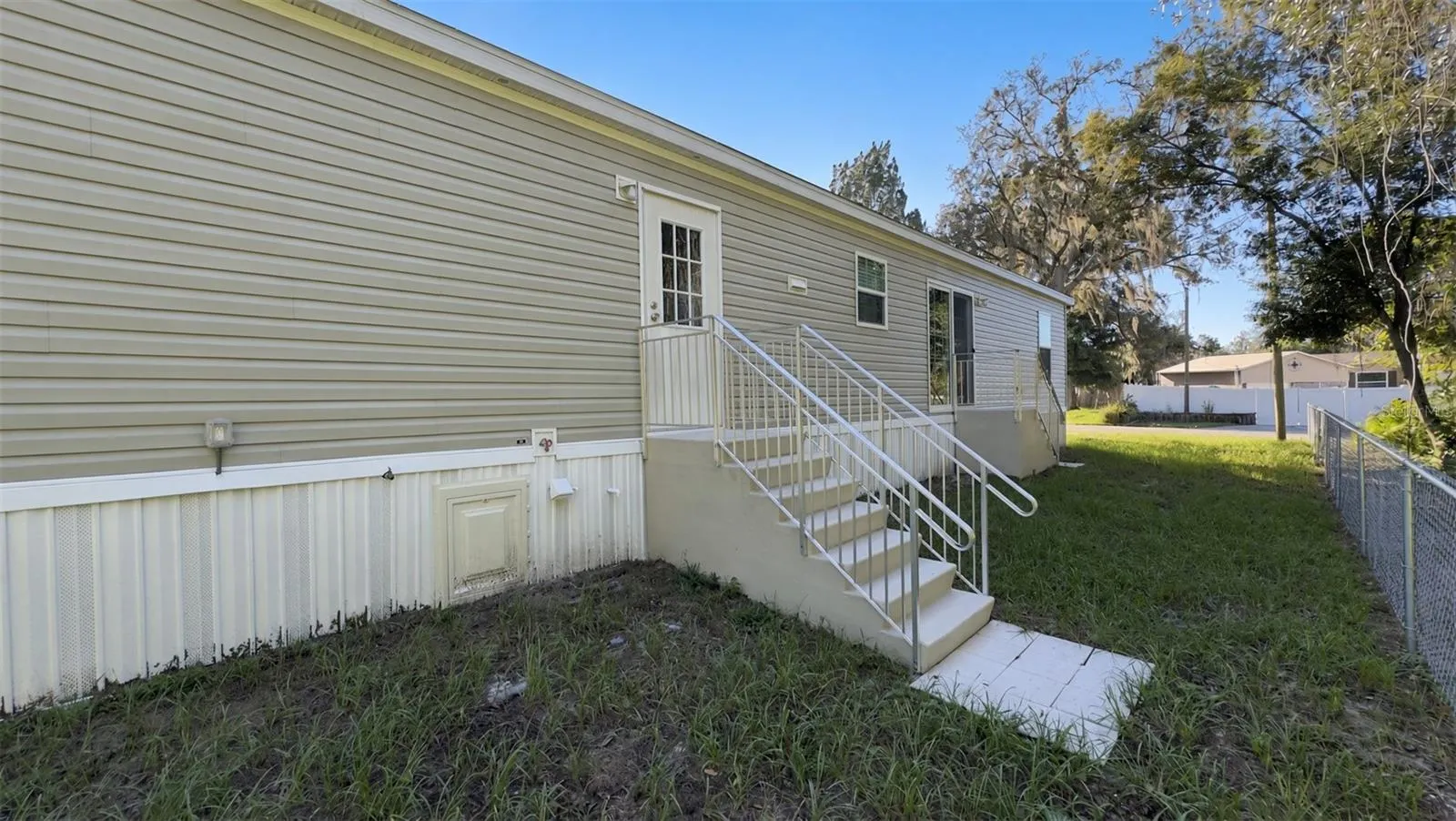12015 WESTBAY AVE